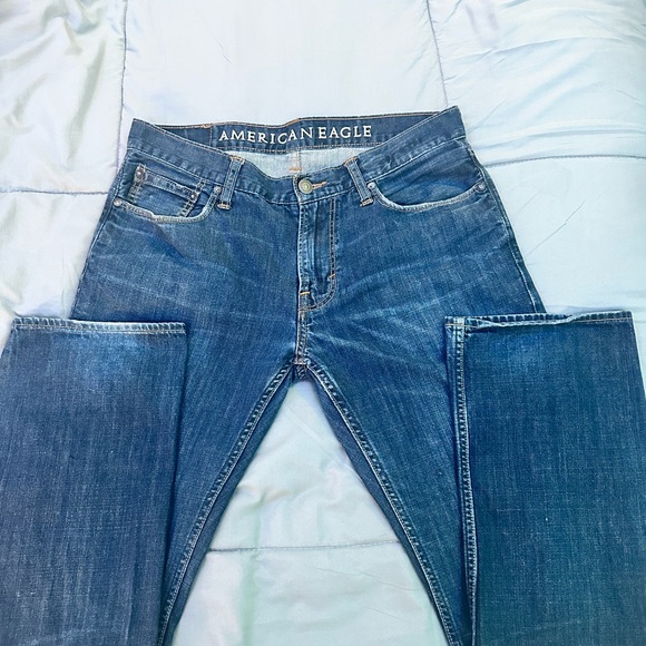 American Eagle original straight jeans. Size 32w and 32 inseam. 100%cotton - Picture 5 of 10